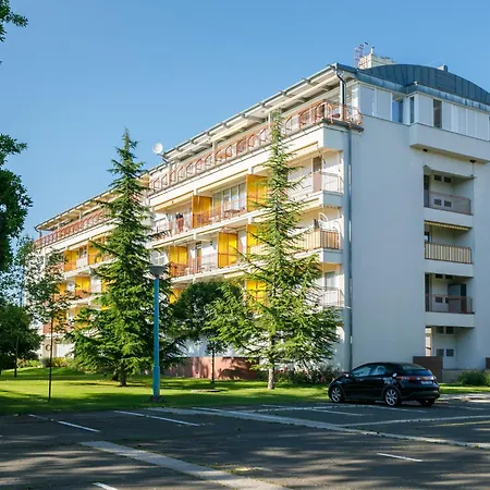 Zamia 1 By Interhome